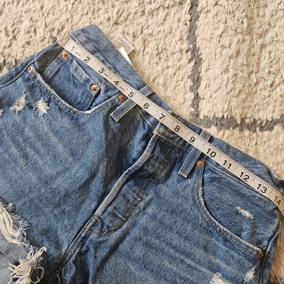 Levis 501 Distressed Button Fly Jean Shorts Size 27 - Picture 8 of 8